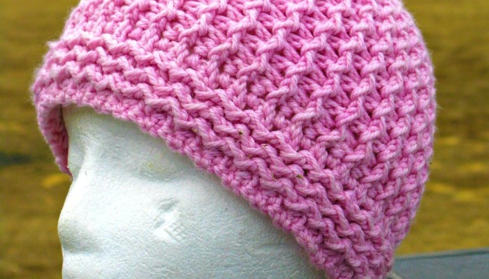 Just Groovin Beanie by ELK Studio #freepattern #crochetpattern