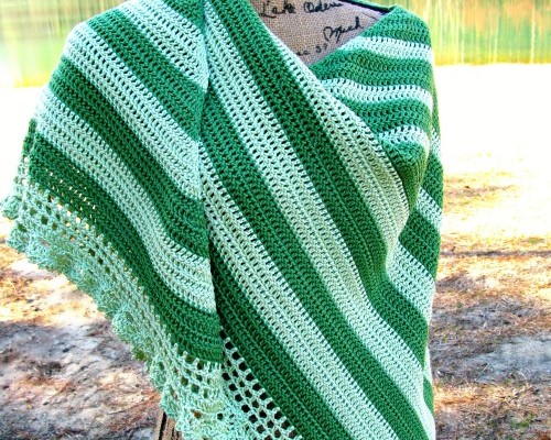 Perfectly Simple Elegance Shawl by ELK Studio #pattern #freepattern #crochet